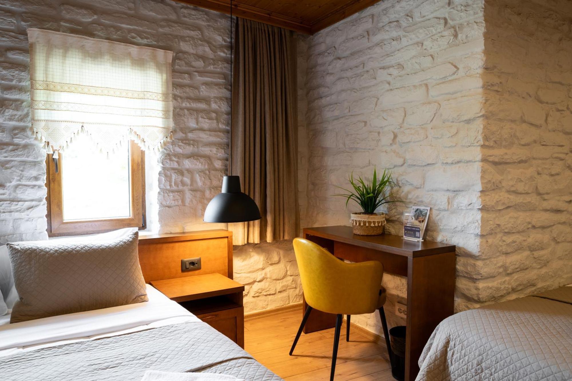 The Stone Sky Hotel Gjirokaster Exterior photo