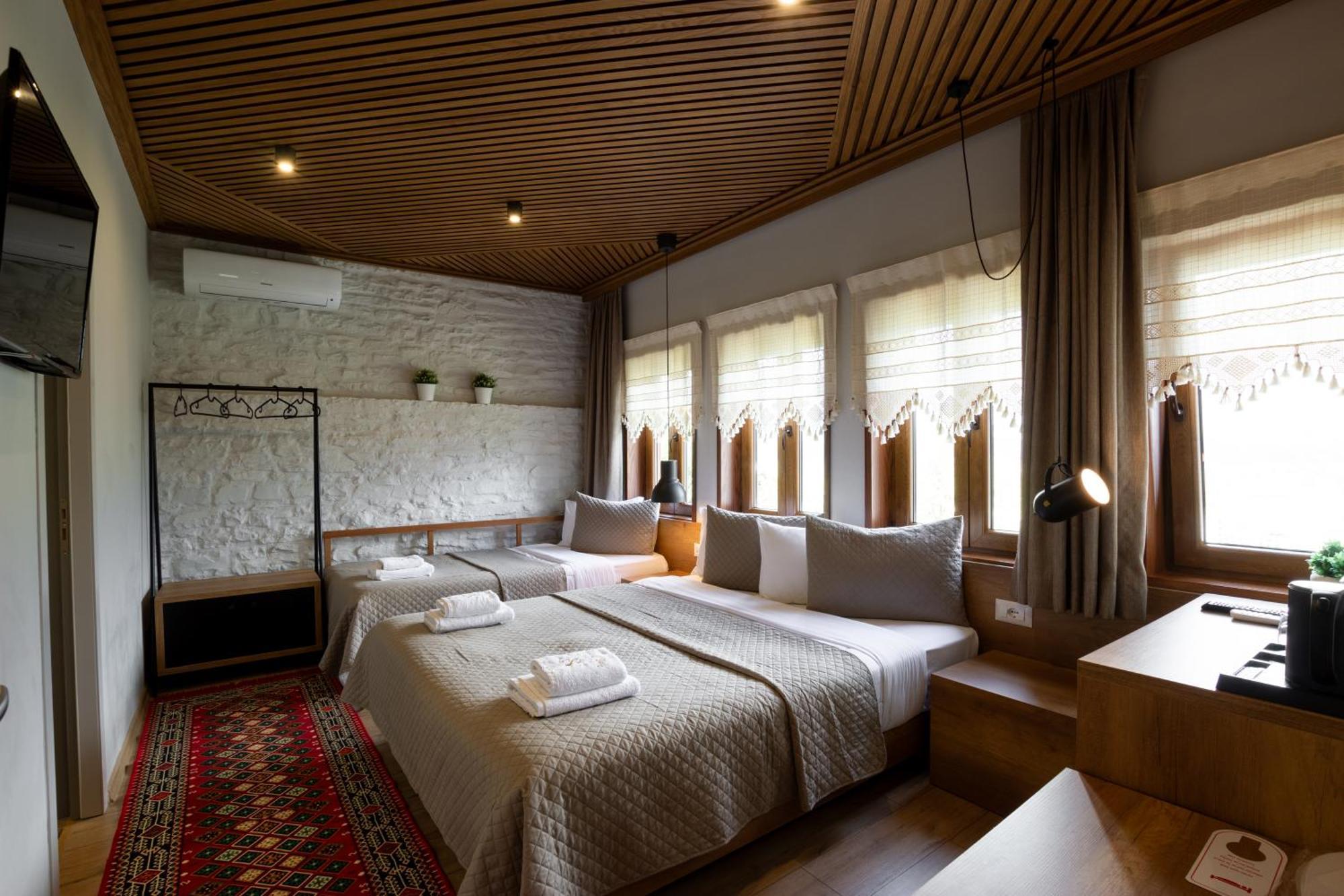 The Stone Sky Hotel Gjirokaster Exterior photo