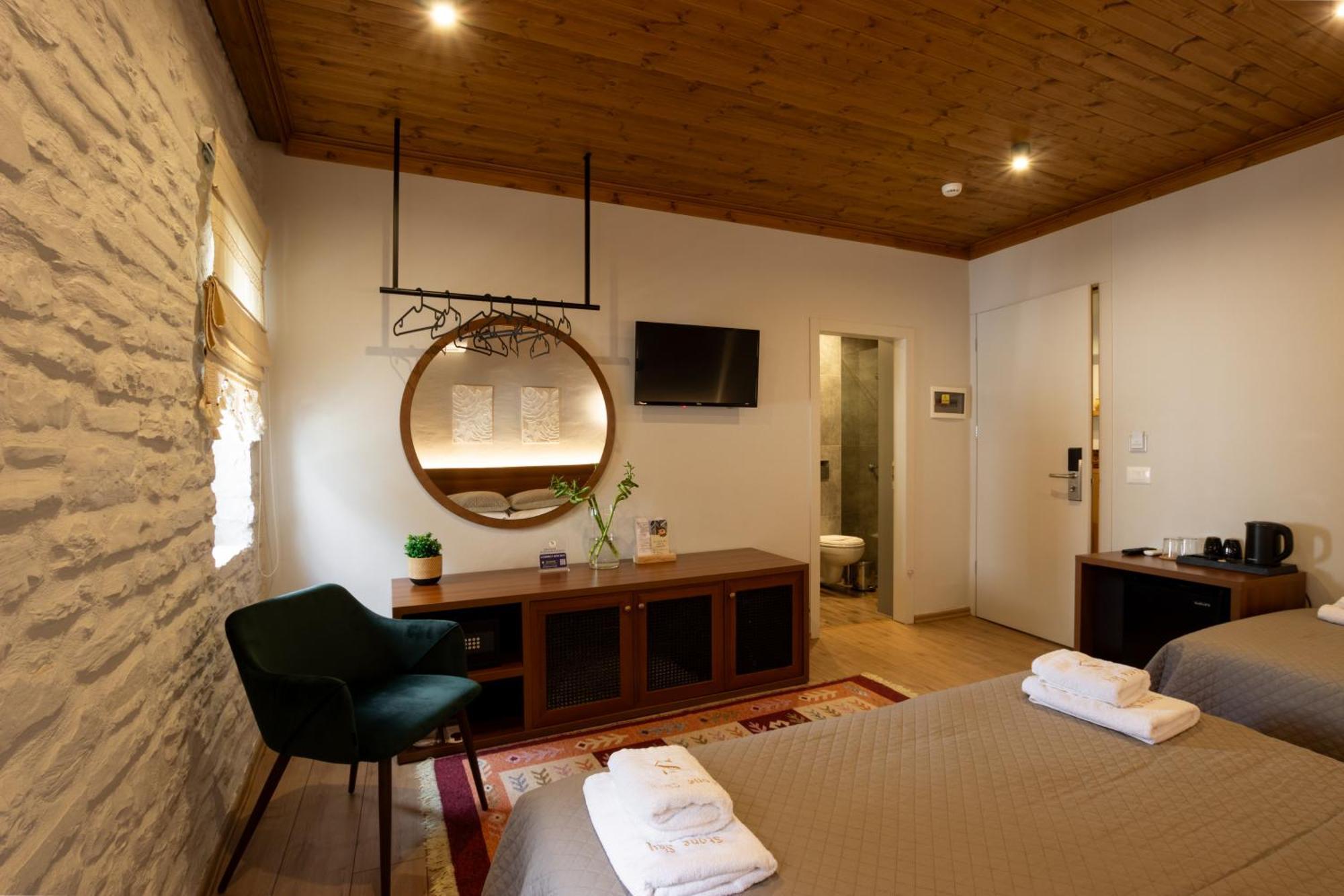 The Stone Sky Hotel Gjirokaster Exterior photo